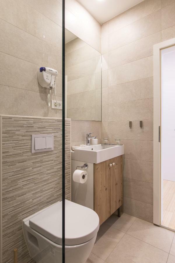 Miro Studio Apartments Загреб Екстериор снимка